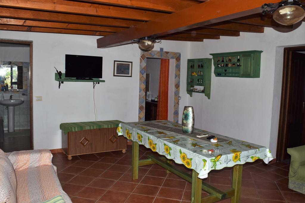 La Ginestra Guest House Orosei Exterior photo